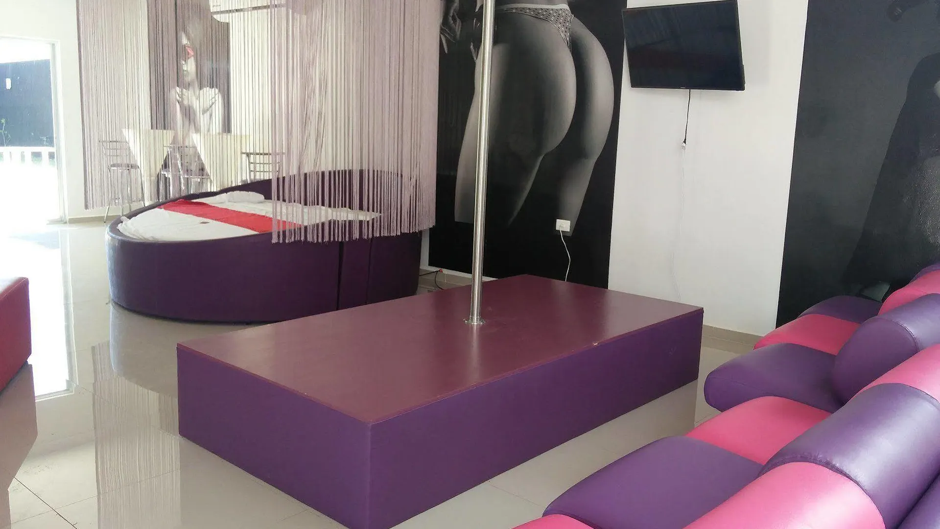 Vita Love Hotel Merida 3*,